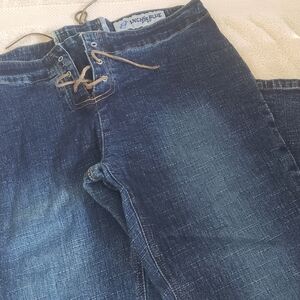 Anchor Blue pre-owned size 9 jeans .